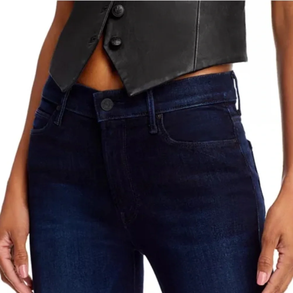 Mother The Mid Rise Dazzler Ankle in Now or Never Wash - Picture 4 of 16